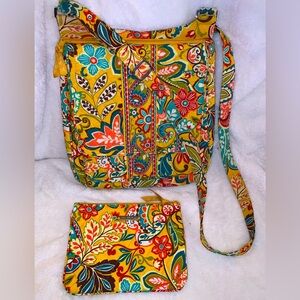 Vera Bradley retired cross body purse and wallet in excellent condition.